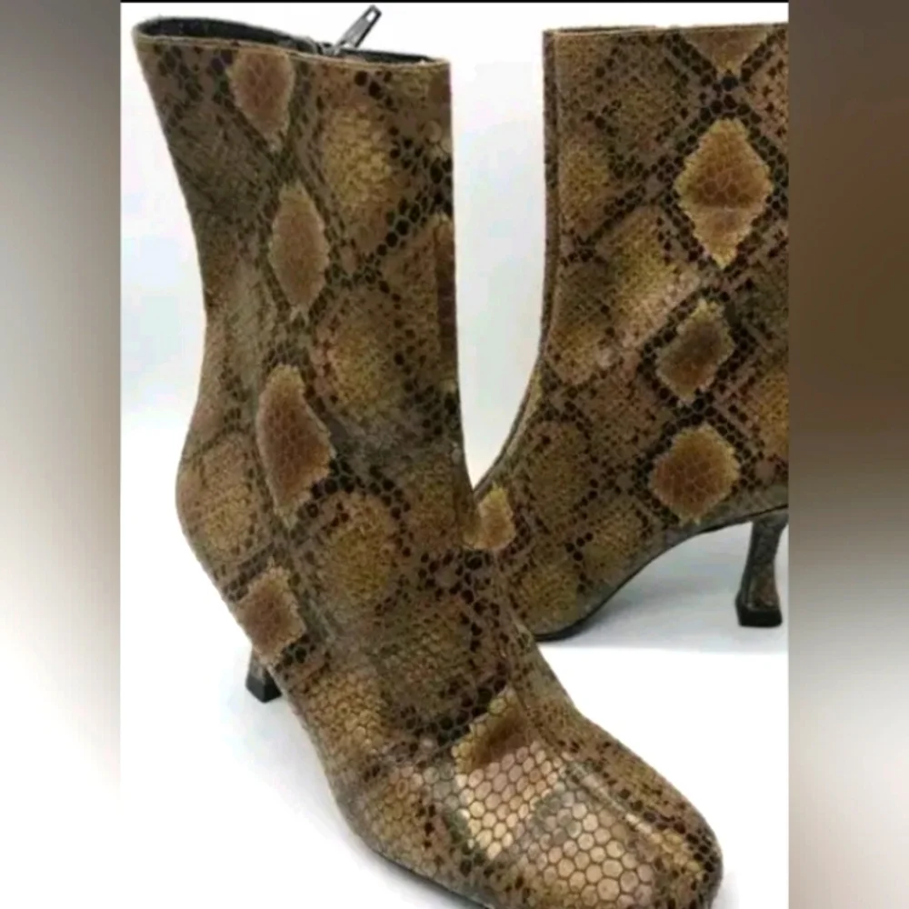 Free people | Brown Snakeskin Leather Kitty heel | size (39)